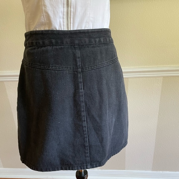 Rebecca Minkoff Marigold Zip Detail Denim Mini Skirt in Black. - Picture 2 of 11